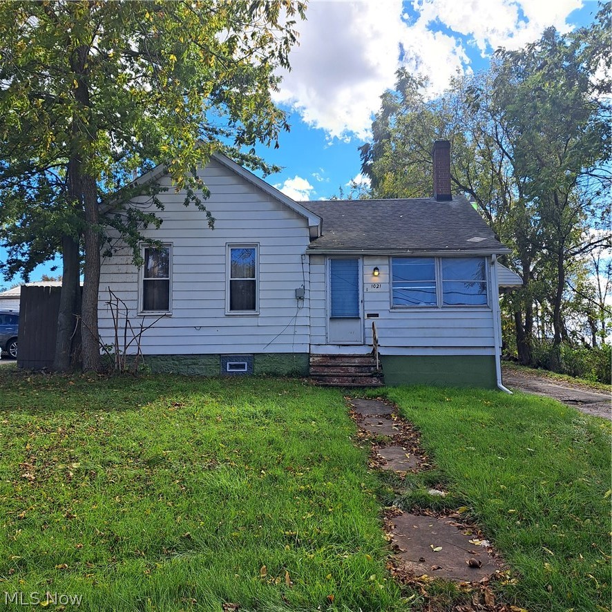 1021 Oak Street Youngstown OH 44506