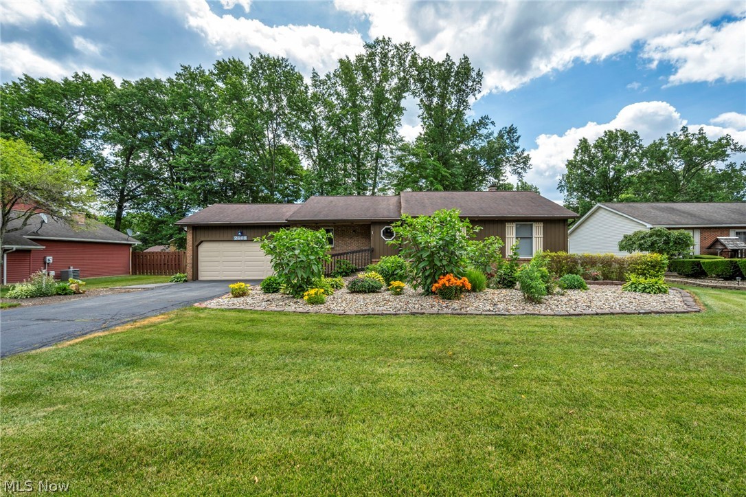 2608 Pine Oak Court Niles OH 44446