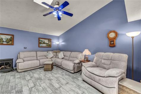2608 Pine Oak Court Niles OH 44446