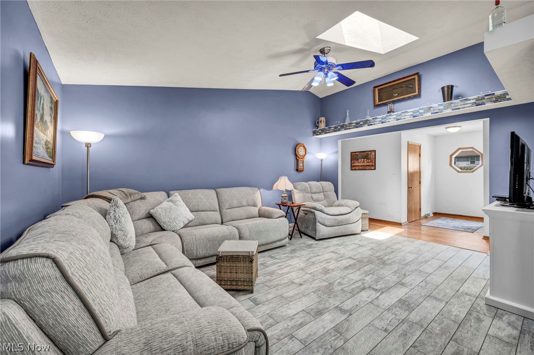 2608 Pine Oak Court Niles OH 44446