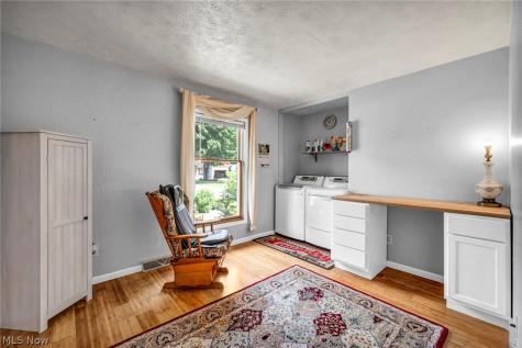 2608 Pine Oak Court Niles OH 44446