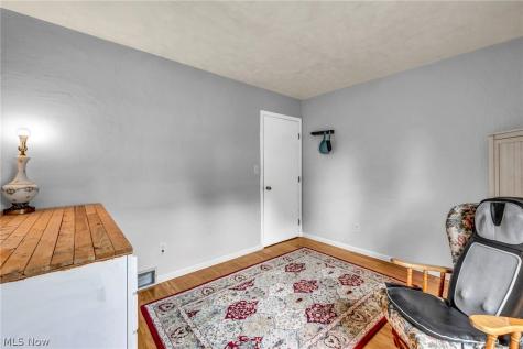 2608 Pine Oak Court Niles OH 44446