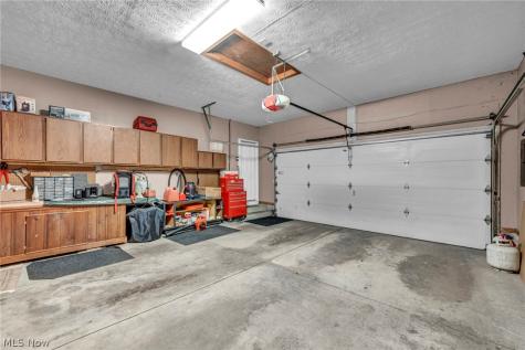 2608 Pine Oak Court Niles OH 44446