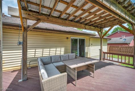 2608 Pine Oak Court Niles OH 44446