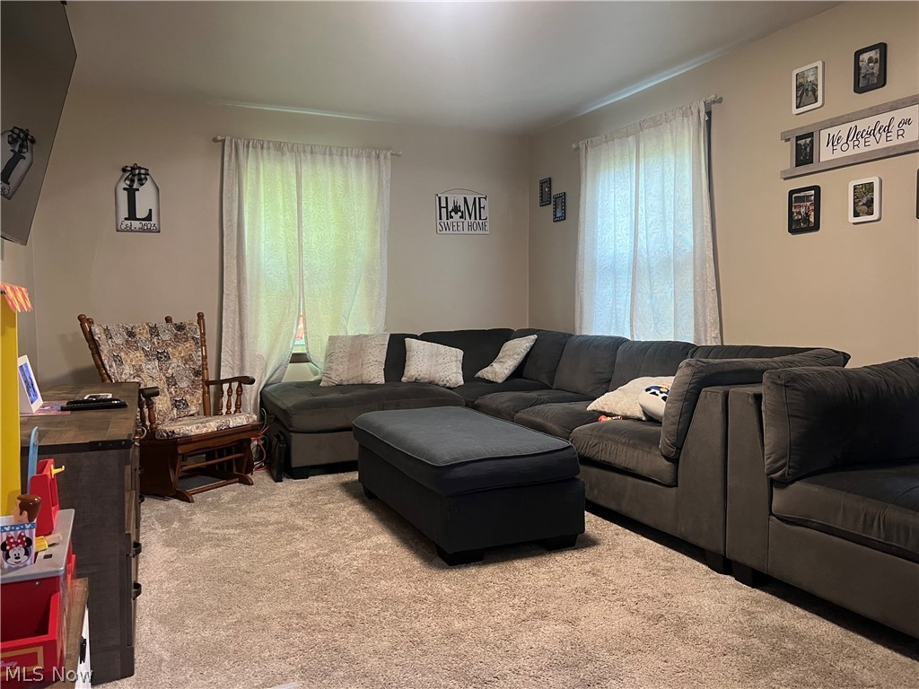 3884 Dobbins Road Poland OH 44514