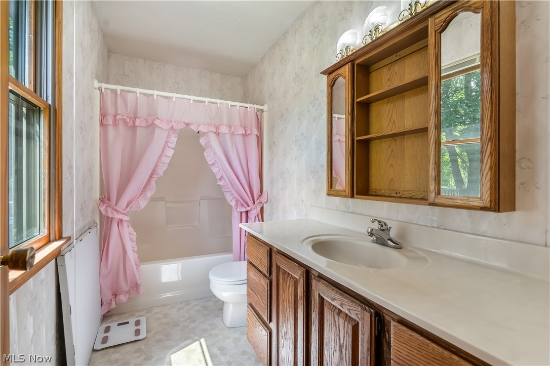 5010 State Route 307 Geneva OH 44041