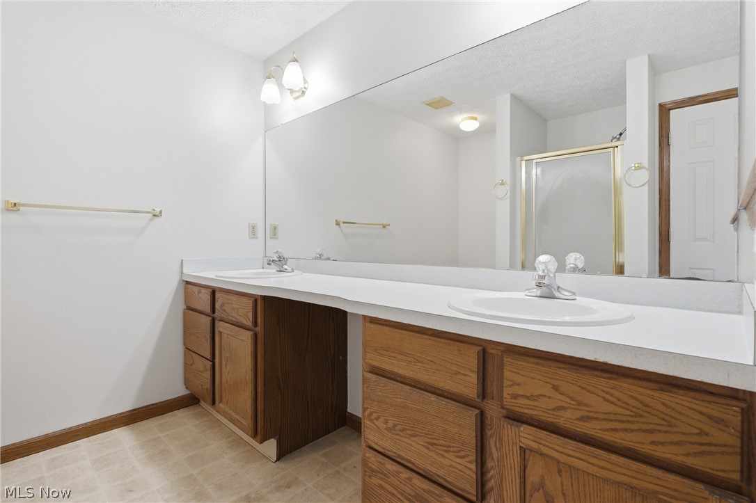 2817 Alling Drive Twinsburg OH 44087