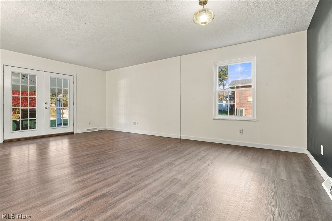 814 3rd Street NE New Philadelphia OH 44663