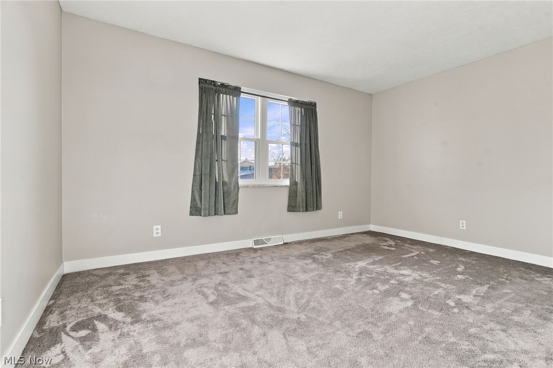 814 3rd Street NE New Philadelphia OH 44663