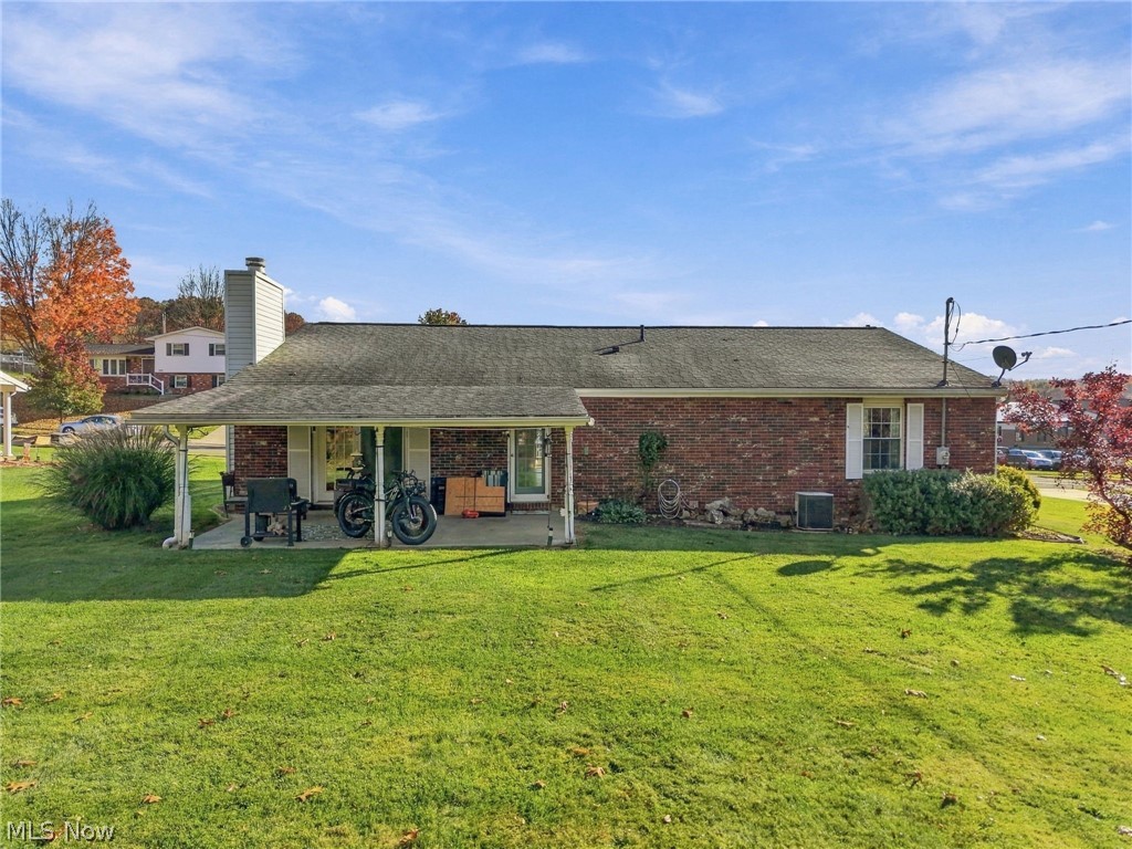 814 3rd Street NE New Philadelphia OH 44663