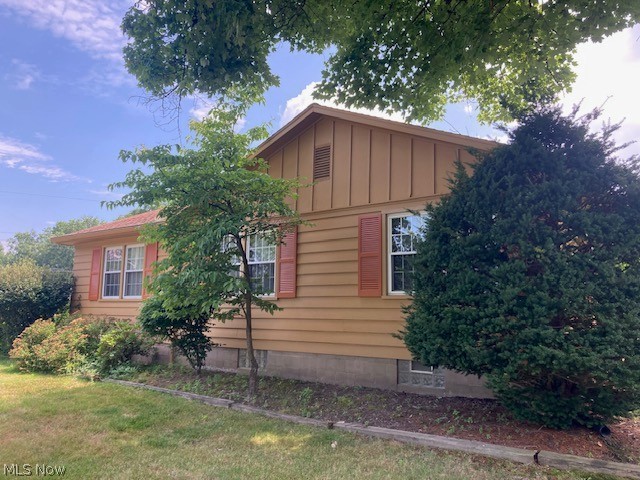 8770 Squirrel Hill Warren OH 44484