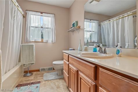1297 Homesite Drive Stow OH 44224