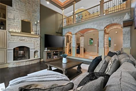 2942 Torrey Pines Circle NW Canton OH 44708