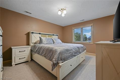 2942 Torrey Pines Circle NW Canton OH 44708