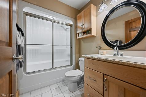 2942 Torrey Pines Circle NW Canton OH 44708