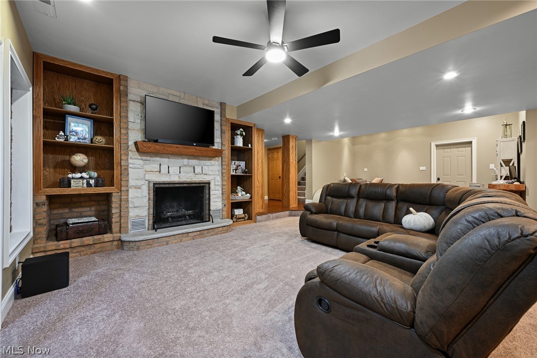 2942 Torrey Pines Circle NW Canton OH 44708