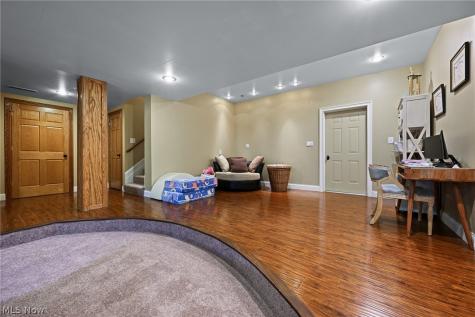 2942 Torrey Pines Circle NW Canton OH 44708