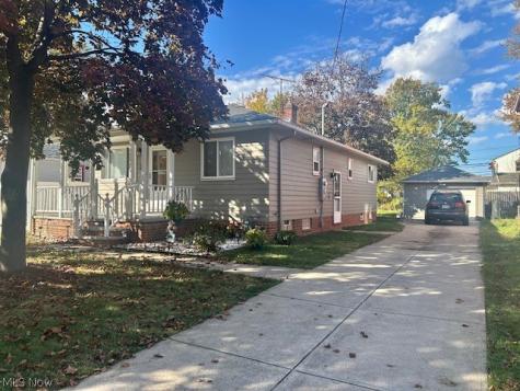 5240 W 151st Street Brook Park OH 44142