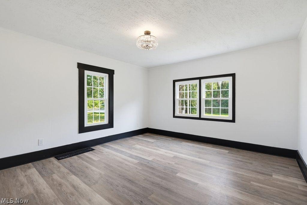 3477 Kinsley Drive NE Hartville OH 44632
