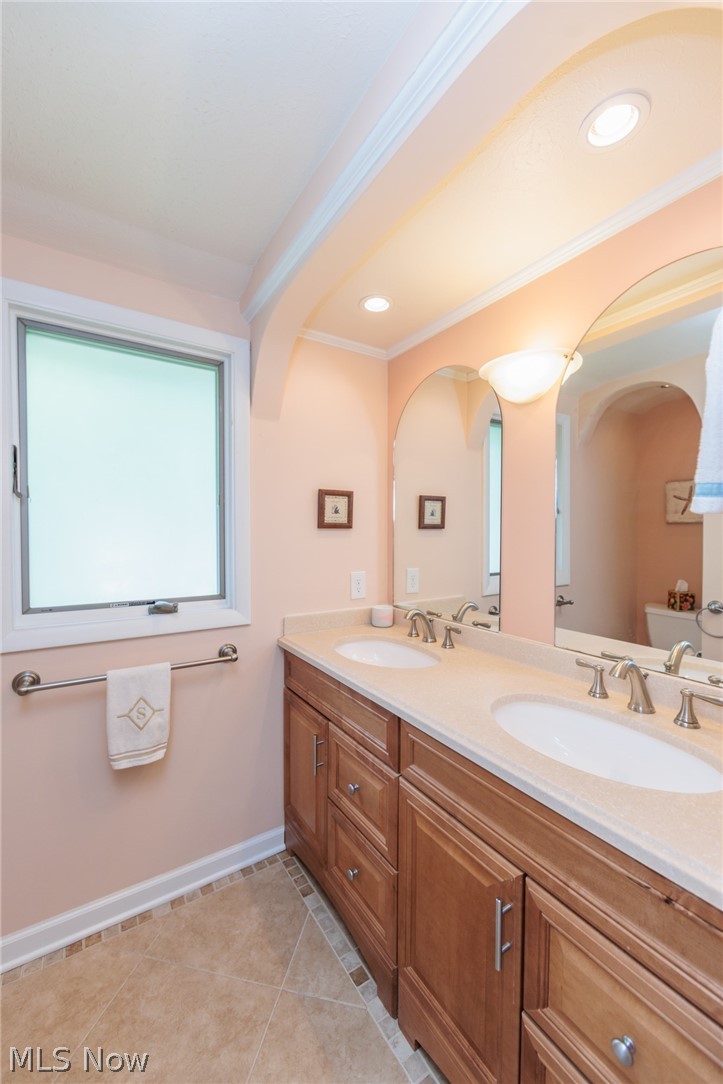 457 Edgewood Circle Berea OH 44017