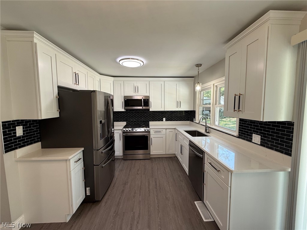 3045 Endicott Way Silver Lake OH 44224