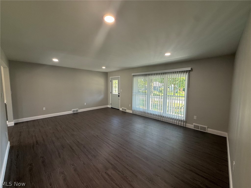 3045 Endicott Way Silver Lake OH 44224