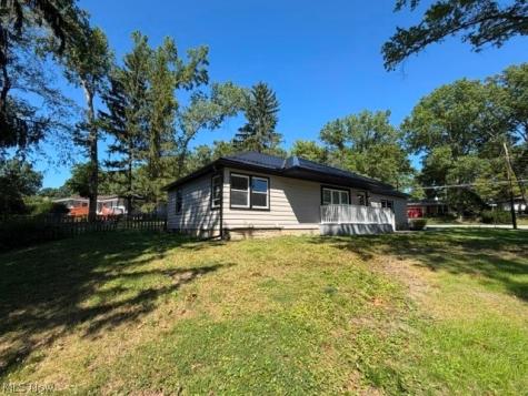3045 Endicott Way Silver Lake OH 44224