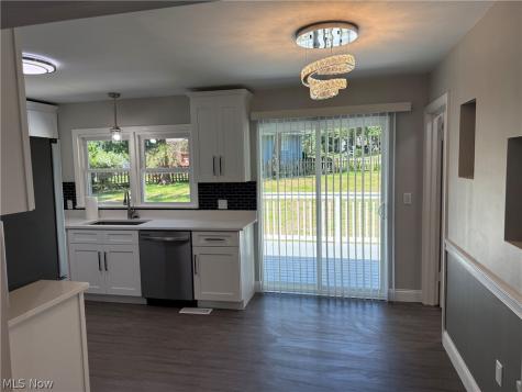 3045 Endicott Way Silver Lake OH 44224