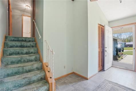 26670 Fairfax Lane North Olmsted OH 44070