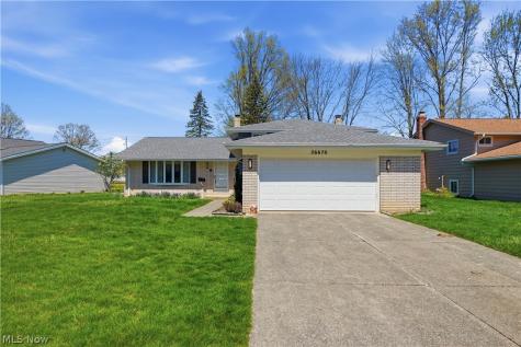 26670 Fairfax Lane North Olmsted OH 44070