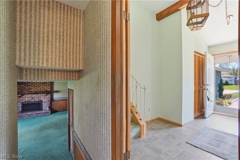 26670 Fairfax Lane North Olmsted OH 44070