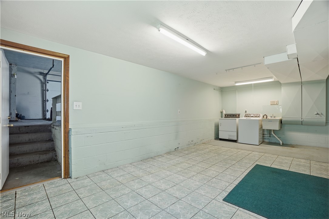 26670 Fairfax Lane North Olmsted OH 44070