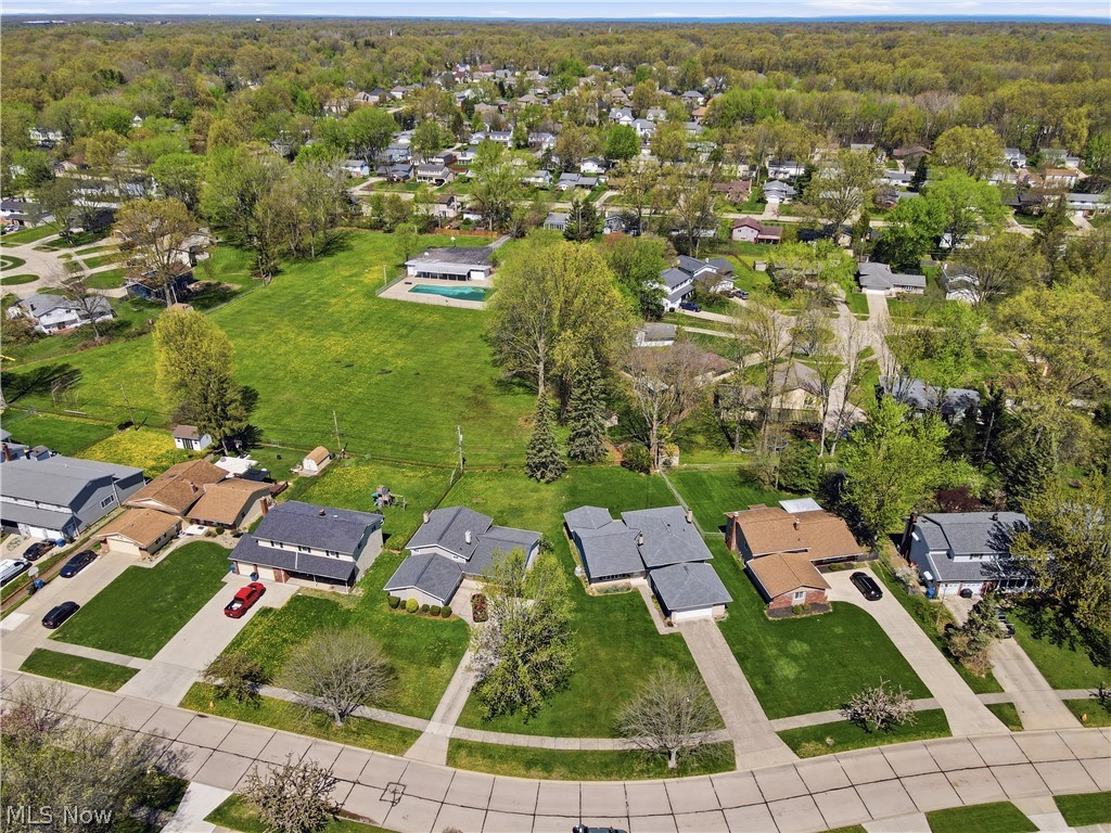 26670 Fairfax Lane North Olmsted OH 44070