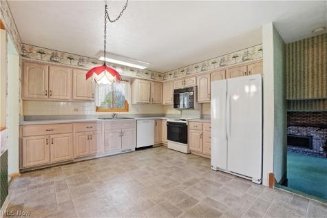 26670 Fairfax Lane North Olmsted OH 44070