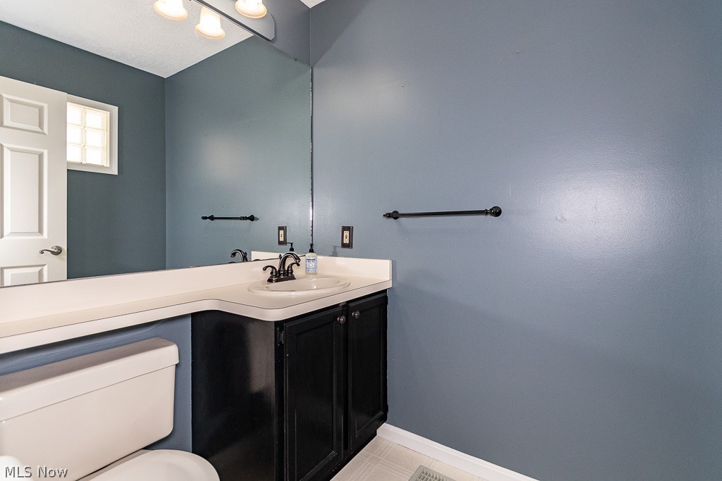 104 Woodbridge Crossing Chardon OH 44024