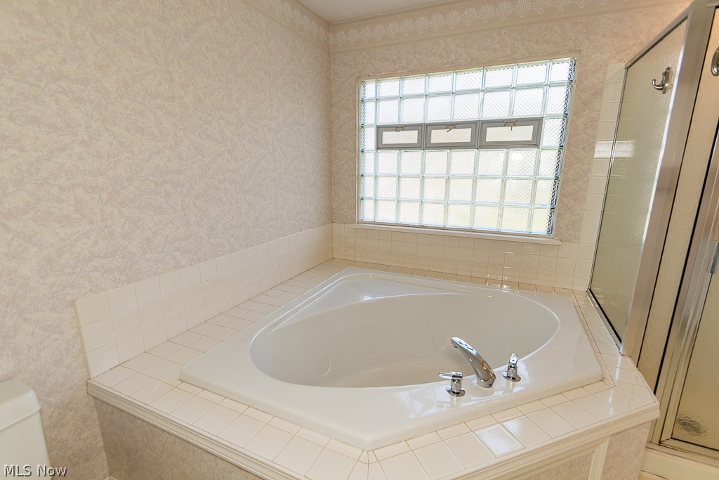 104 Woodbridge Crossing Chardon OH 44024