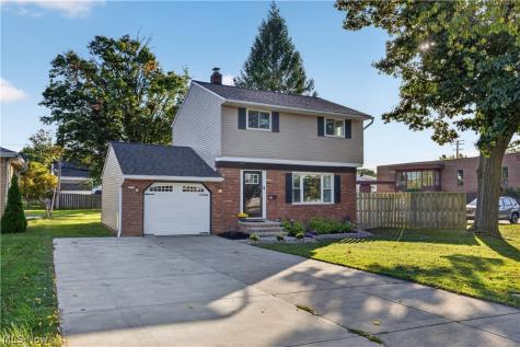 239 E 305th Street Willowick OH 44095