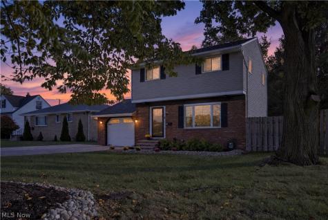 239 E 305th Street Willowick OH 44095