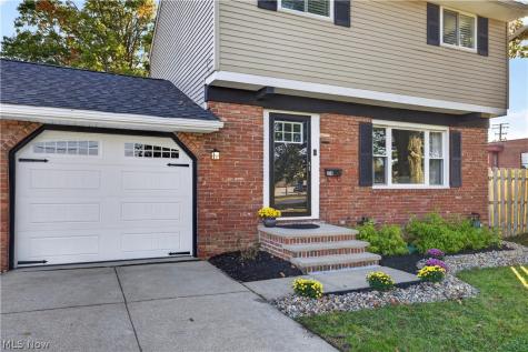 239 E 305th Street Willowick OH 44095
