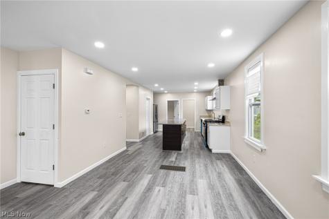 3229 W 52nd Street Cleveland OH 44102