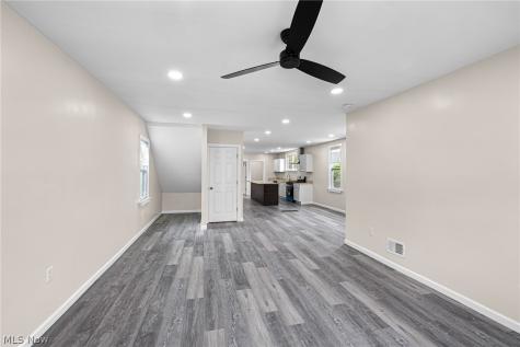 3229 W 52nd Street Cleveland OH 44102