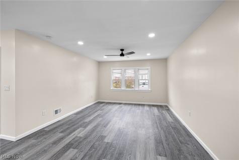 3229 W 52nd Street Cleveland OH 44102