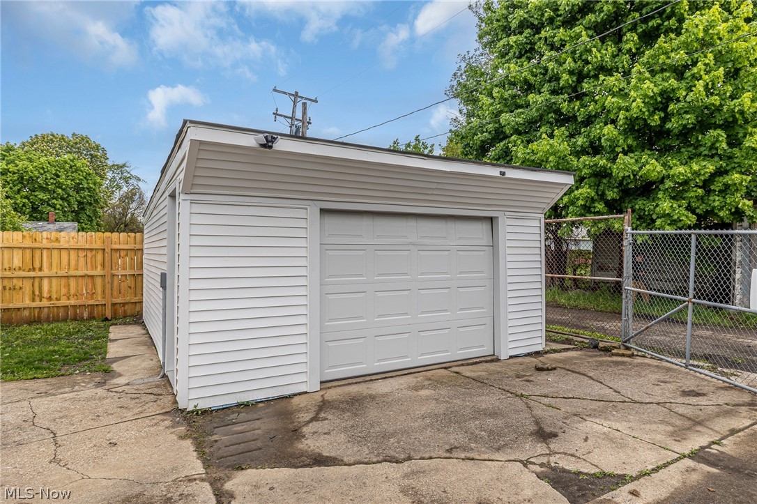 3229 W 52nd Street Cleveland OH 44102