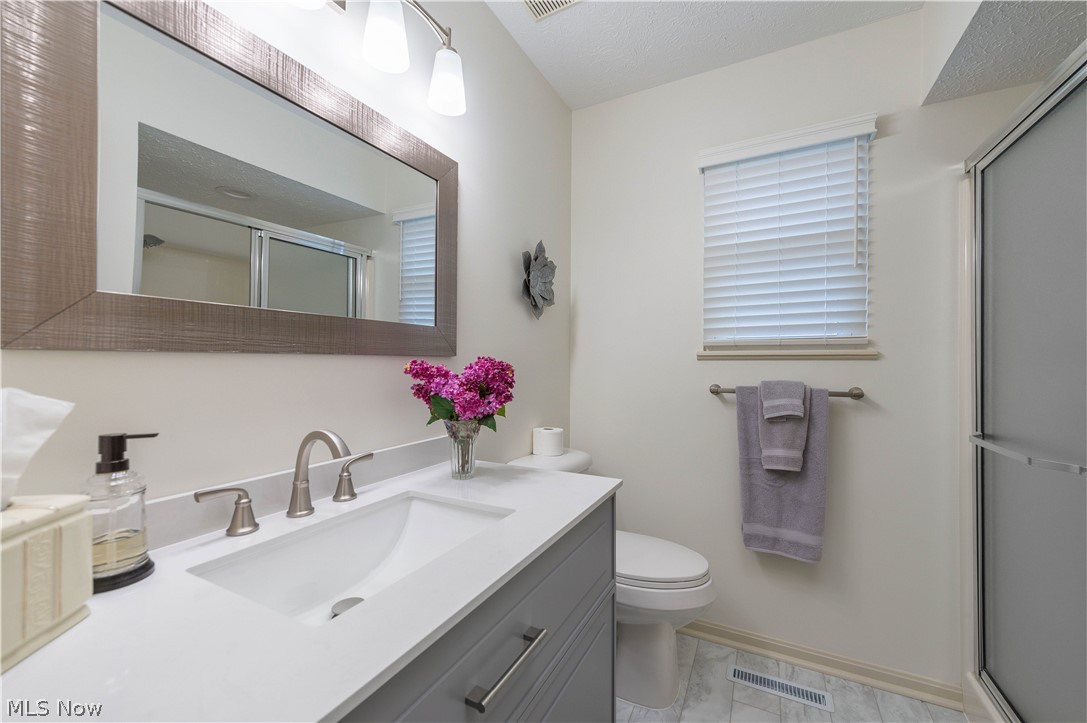 33785 Lake Road Avon Lake OH 44012