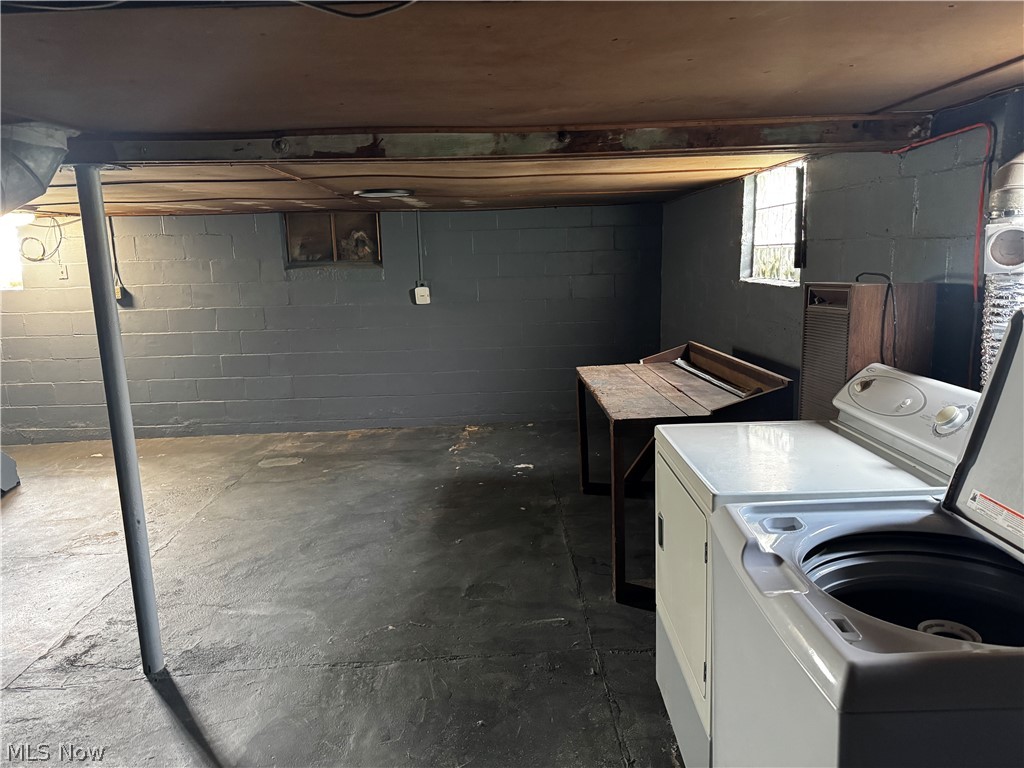 290 Liberty Street Shreve OH 44676