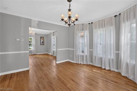 19289 Westwood Drive Strongsville OH 44149
