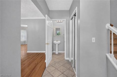 19289 Westwood Drive Strongsville OH 44149