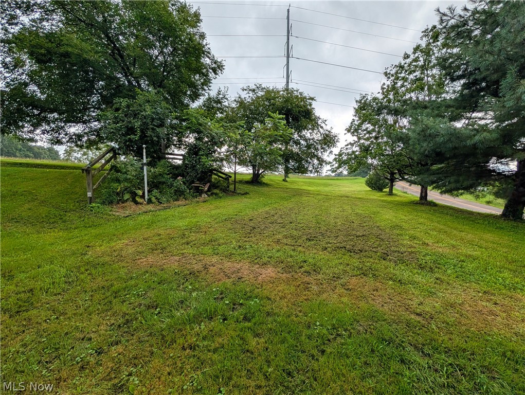 3086 Apollo Road SE Carrollton OH 44615