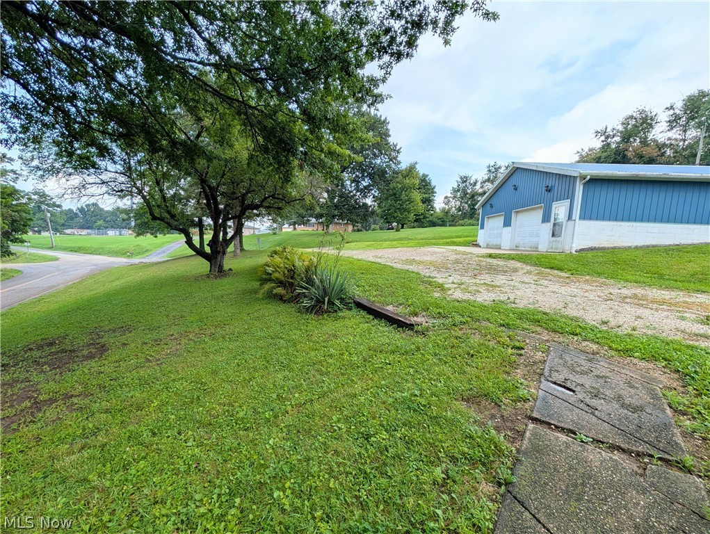 3086 Apollo Road SE Carrollton OH 44615