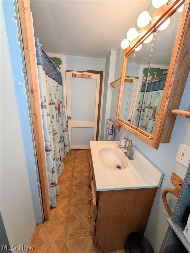 3086 Apollo Road SE Carrollton OH 44615